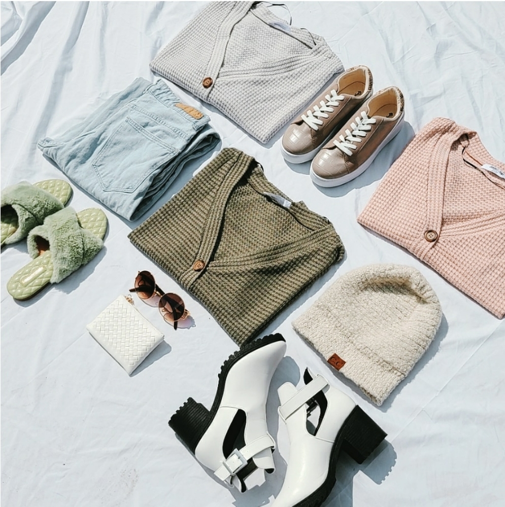 ๐๏ธLet's stay in Collection// Misty rose Cardigan - Picture 6 of 10
